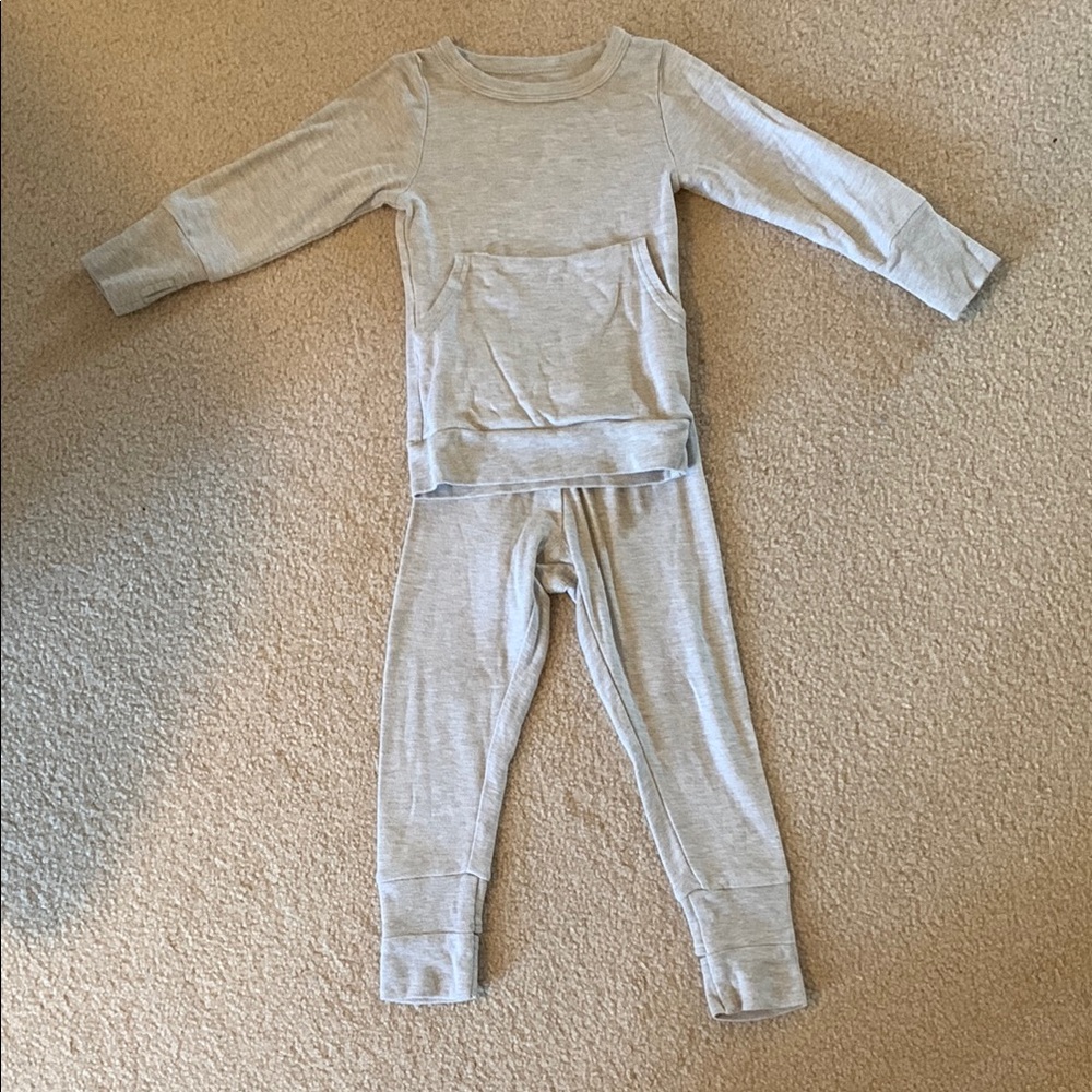 Goumi Cozy Gray Kids Pajamas